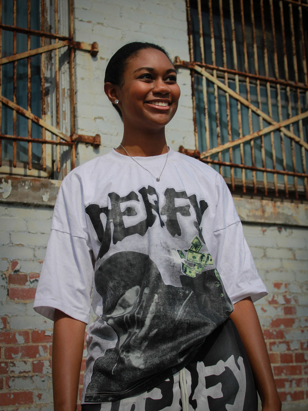 Derfy Cashflow Tee White
